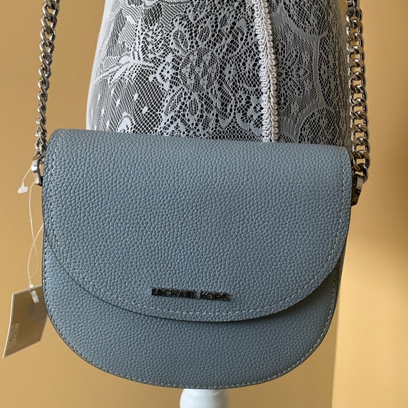 NWT MICHAEL KORS HALF DOME CROSSBODY